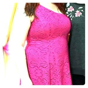 Size 14 lace detail dress